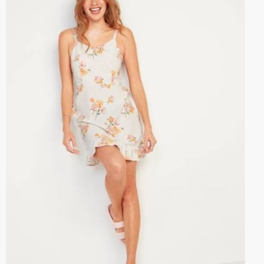 OLD NAVY FLORAL FIT AND FLARE RUFFLE HEM CAMI DRESS NEW